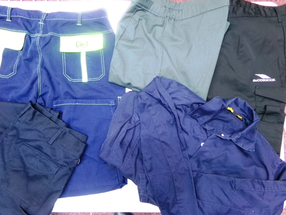 Z PRACOVNÍ OBLEČENÍ - MONTÉRKY 002