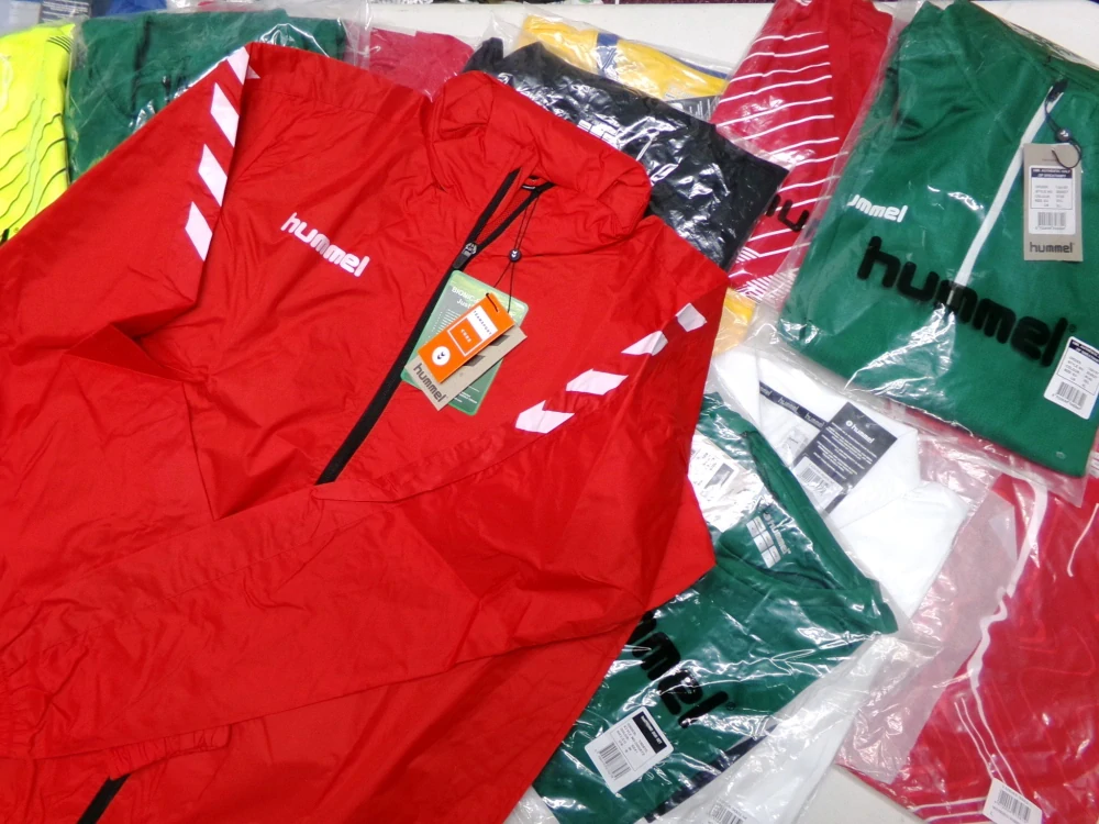 OUTLET HUMMEL SPORT DOSPĚLÝ 004