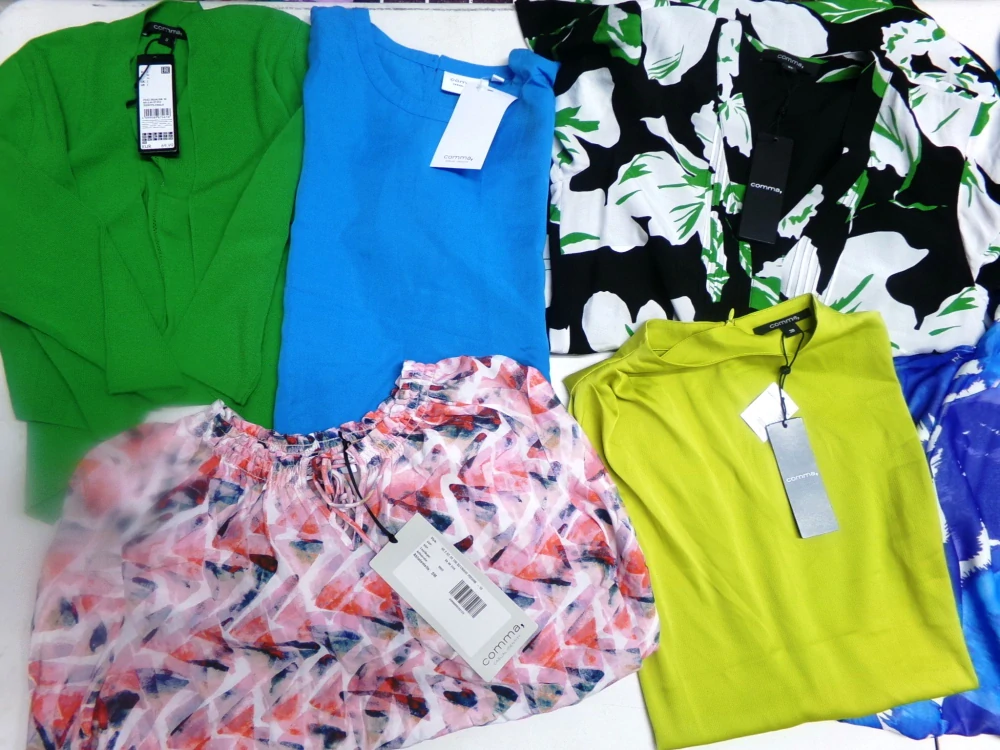 OUTLET DÁMSKÝ - COMMA 002