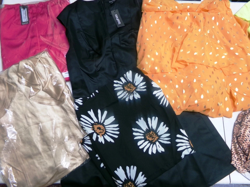 OUTLET DÁMSKÝ - BOOHOO 005