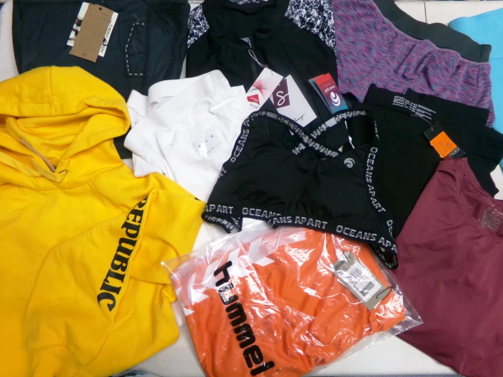 SPORTOVNÍ OBLEČENÍ DOSPĚLÉ OUTLET 003