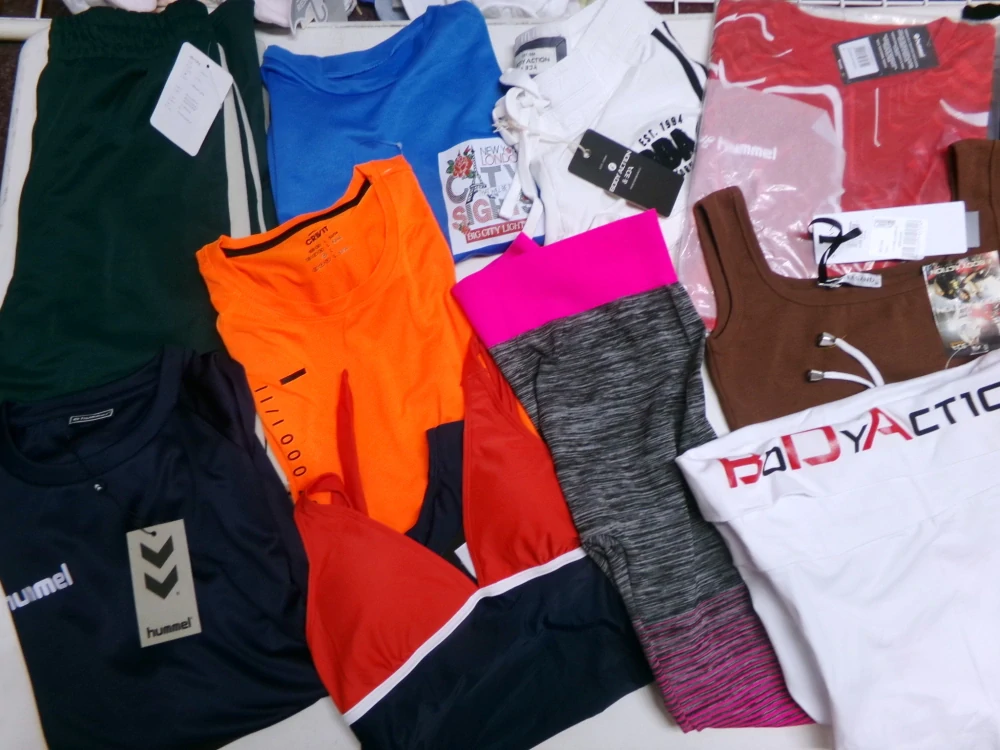 SPORTOVNÍ OBLEČENÍ DOSPĚLÉ OUTLET 002