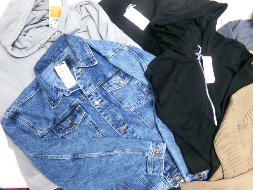 CROPP - OUTLET PRO MLADÉ 001