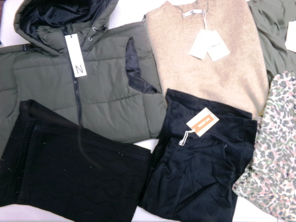 OUTLET DÁMSKÝ - ONLY-VILA-VERO MODA 003