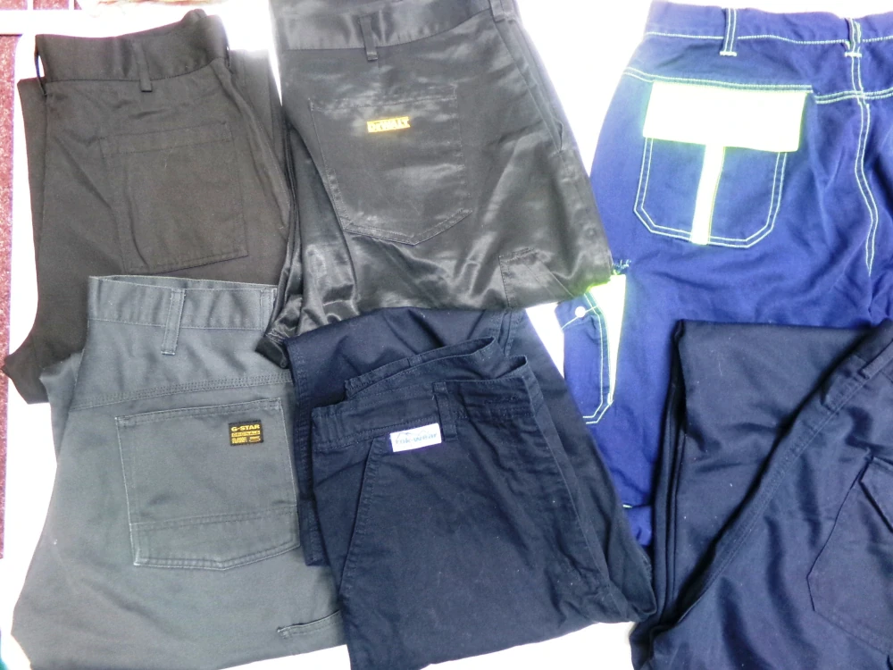 Z PRACOVNÍ OBLEČENÍ - MONTÉRKY 002