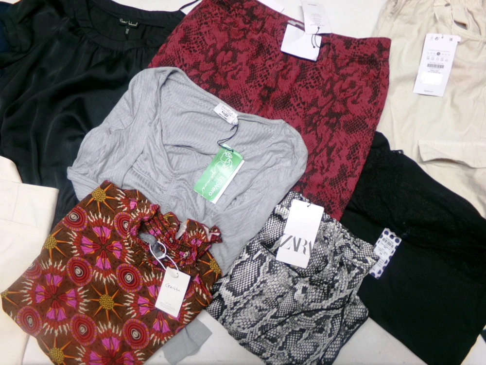 OUTLET DÁMSKÝ - MIX ZNAČEK 006