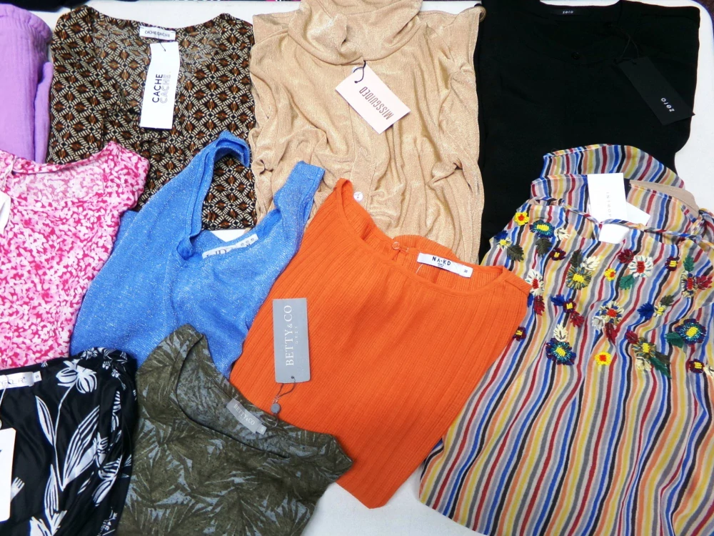 OUTLET DÁMSKÝ - MIX ZNAČEK 010