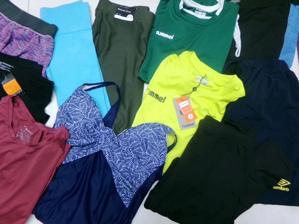 SPORTOVNÍ OBLEČENÍ DOSPĚLÉ OUTLET 003