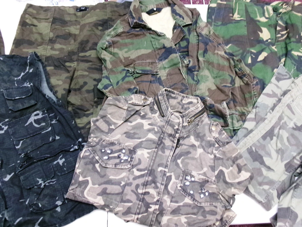 Z MASKÁČOVÉ OBLEČENÍ DOSPĚLÉ 006