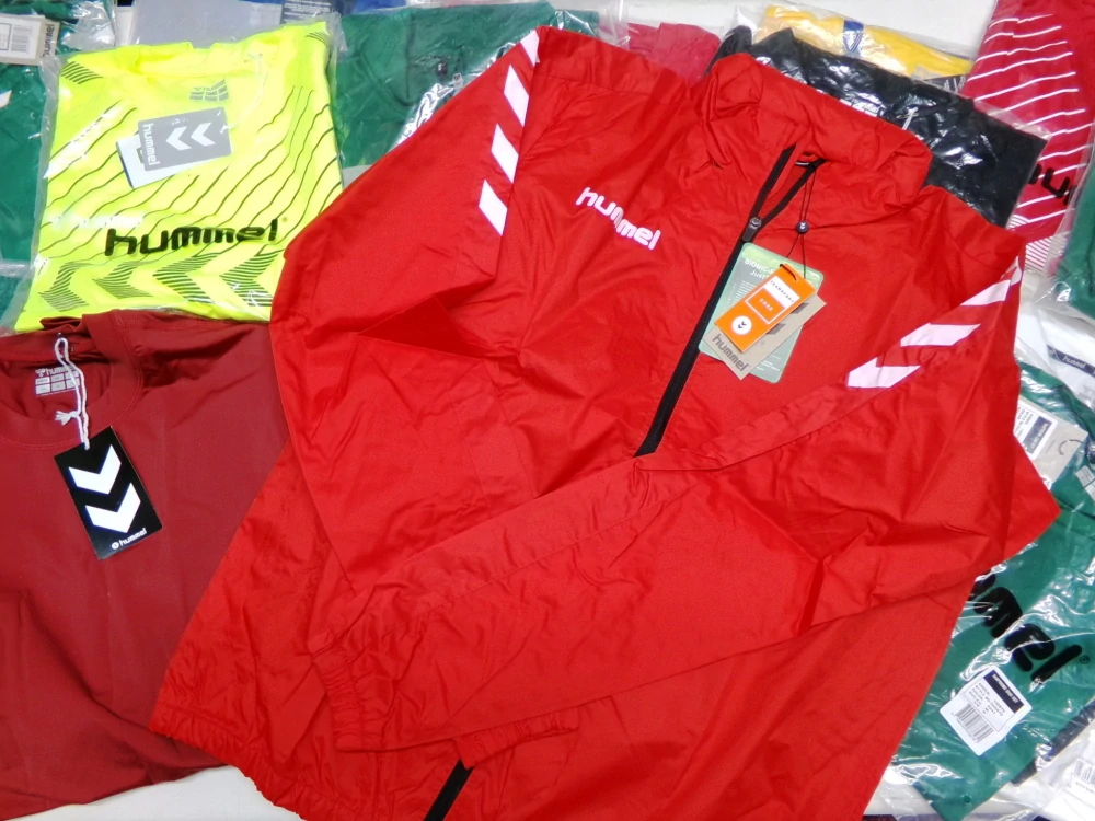 OUTLET HUMMEL SPORT DOSPĚLÝ 004