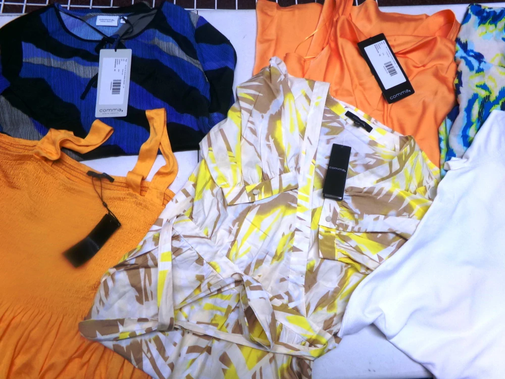 OUTLET DÁMSKÝ - COMMA 004