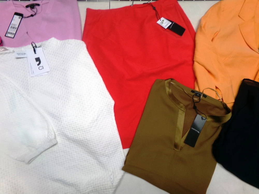 OUTLET DÁMSKÝ - COMMA 006