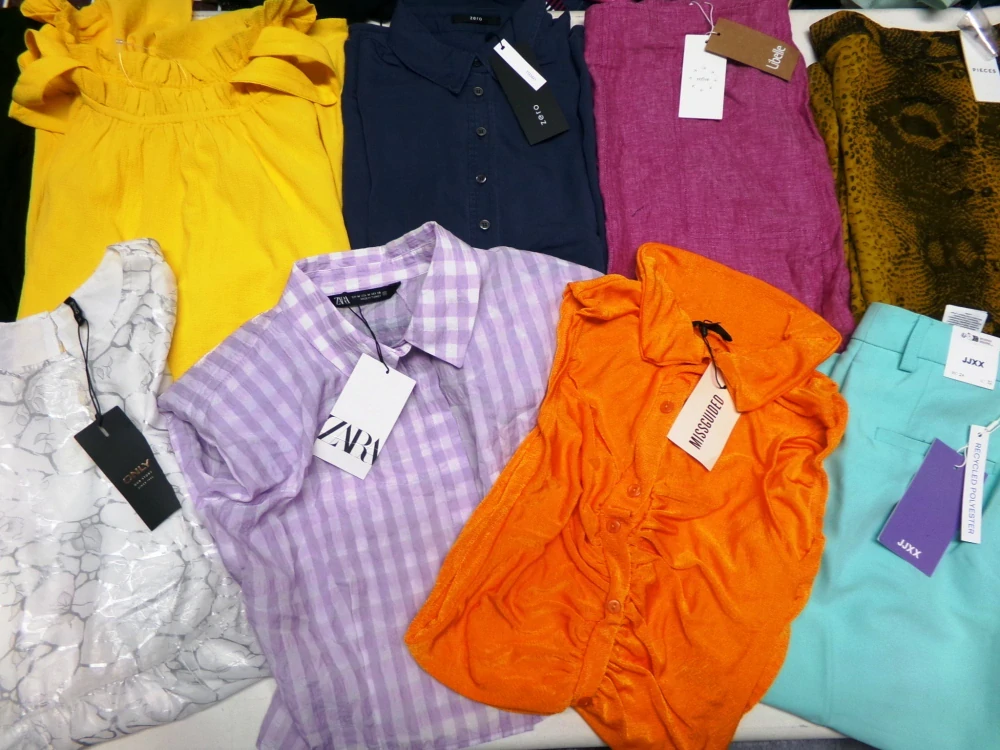 OUTLET DÁMSKÝ - MIX ZNAČEK 002