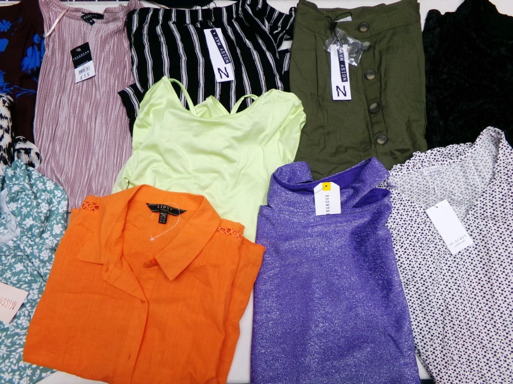 OUTLET DÁMSKÝ - MIX ZNAČEK 004