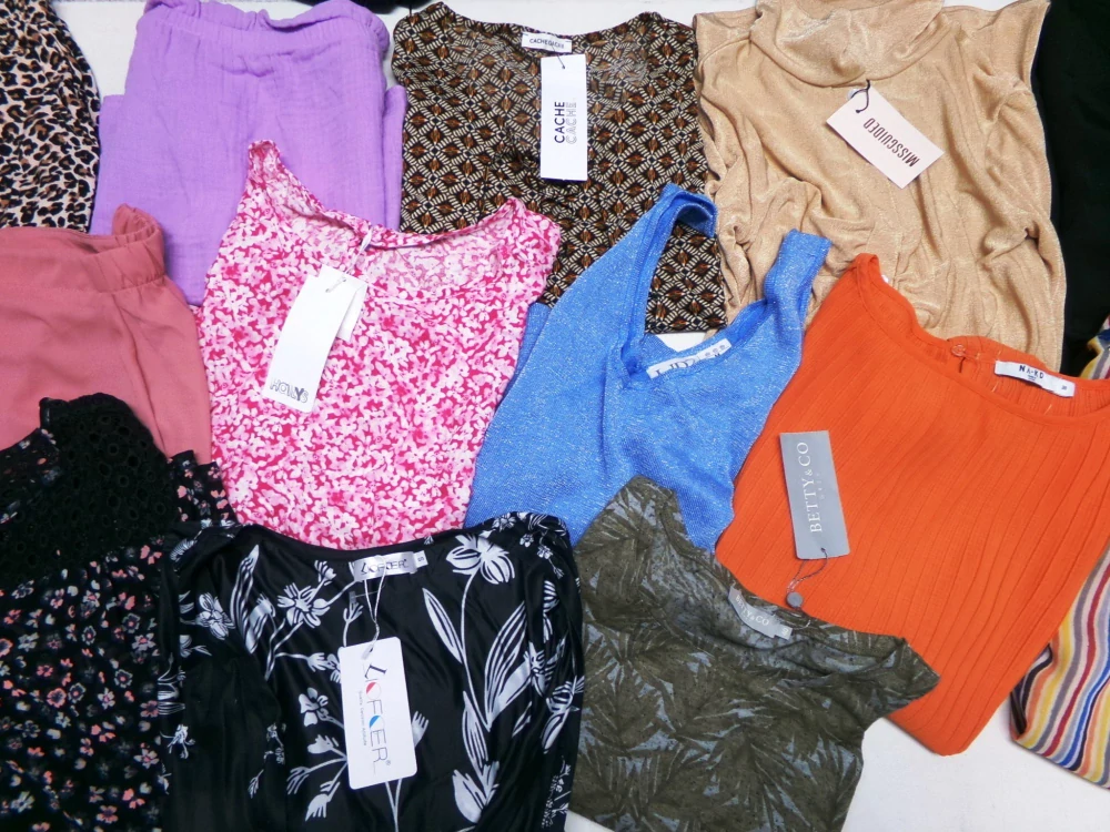 OUTLET DÁMSKÝ - MIX ZNAČEK 010