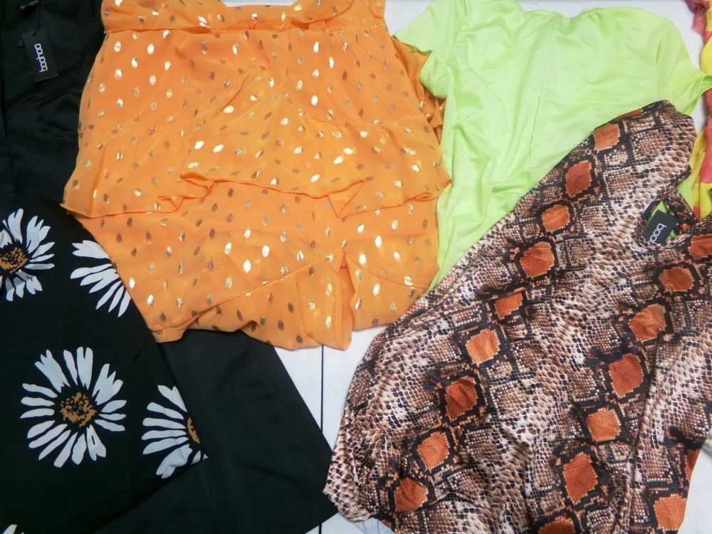 OUTLET DÁMSKÝ - BOOHOO 005